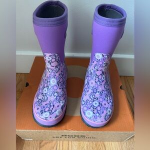 Girls Bogs Grasp Ditsy Winter Snow/Rain Boots - Size 5Y